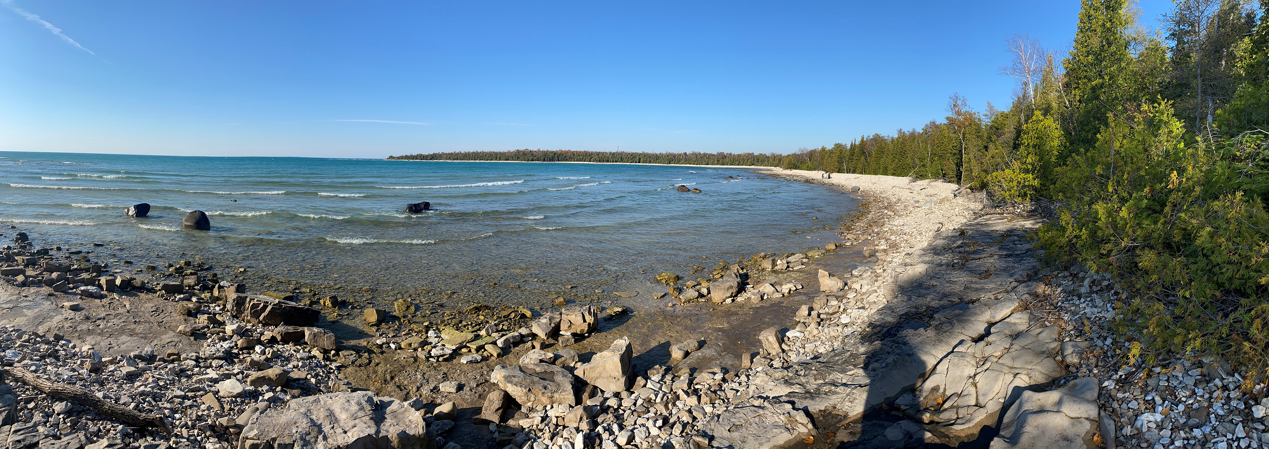 A rocky part of the Inverhuron Provincial Park shoreline.